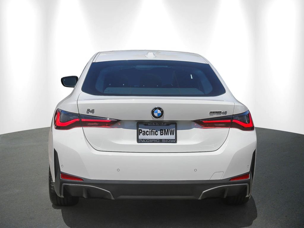New 2026 Alpine White BMW eDrive40 image 5