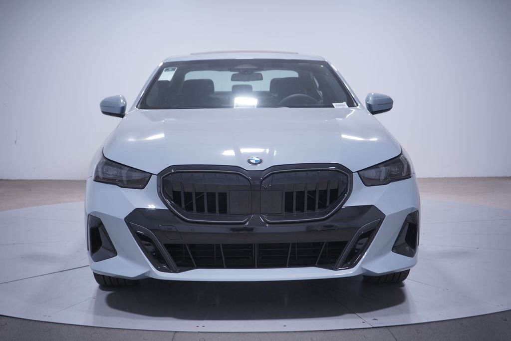New 2026 Gray Metallic BMW 530i image 4