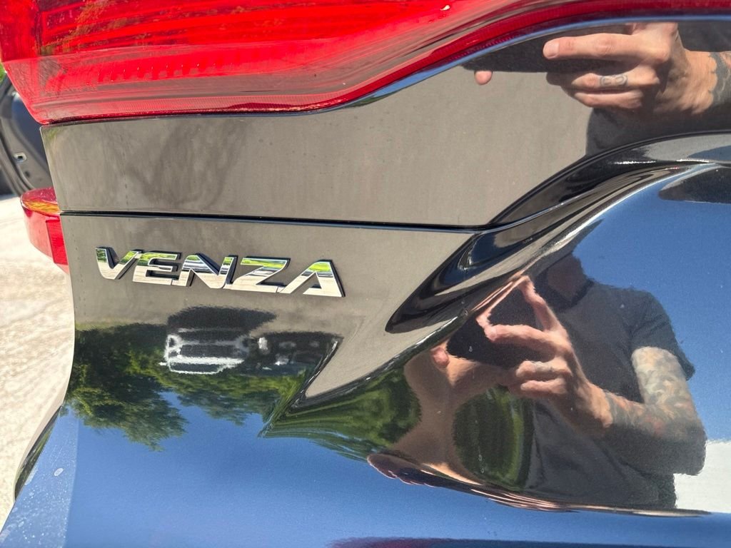 Used 2021 Black Toyota XLE image 19