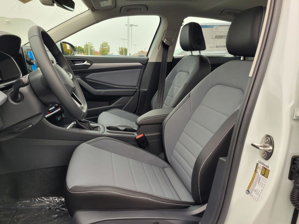 New 2026 White Volkswagen 1.5T SE image 11