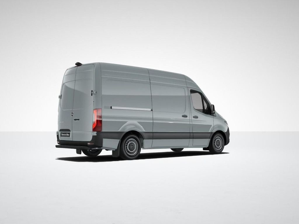 New 2025  Mercedes-Benz Cargo 144 WB image 20