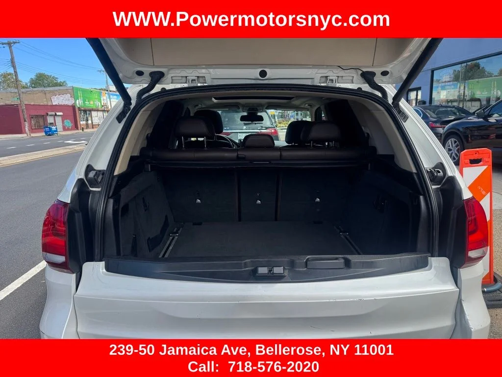 Used 2014 White BMW xDrive35i image 23