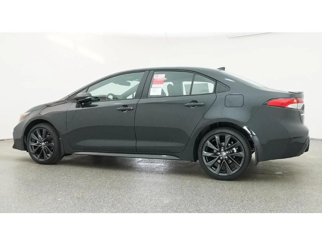Used 2026  Toyota SE image 23
