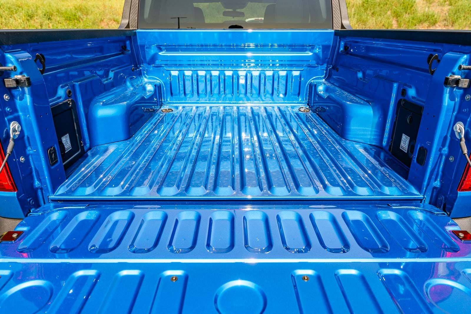 New 2026 Velocity Blue Ford XLT image 13