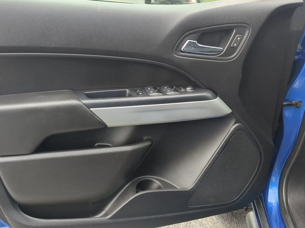 Used 2019 Kinetic Blue Metallic Chevrolet 4WD ZR2 image 11