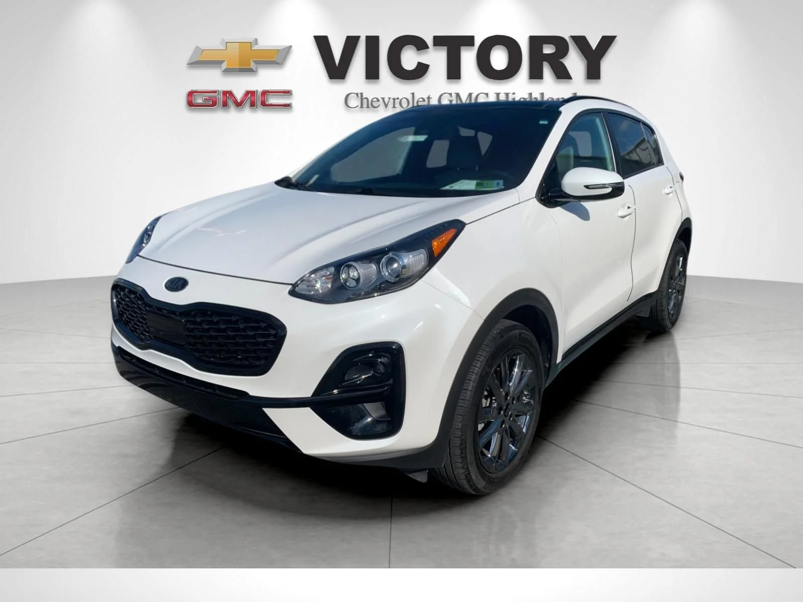 Used 2022 White Kia Nightfall Edition image 7