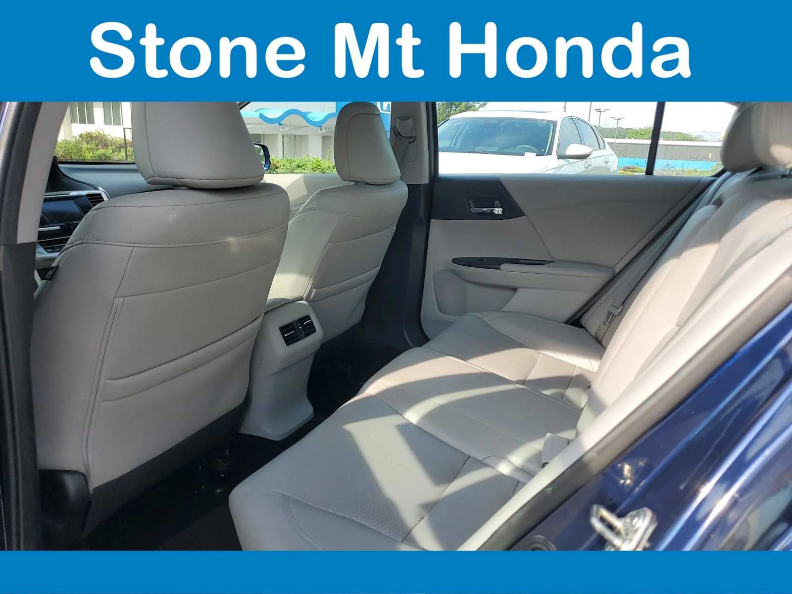 Used 2015 Obsidian Blue Pearl Honda EX-L image 9