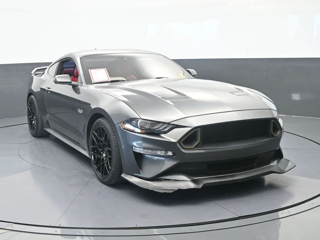 Used 2020 Magnetic Ford GT Premium image 9