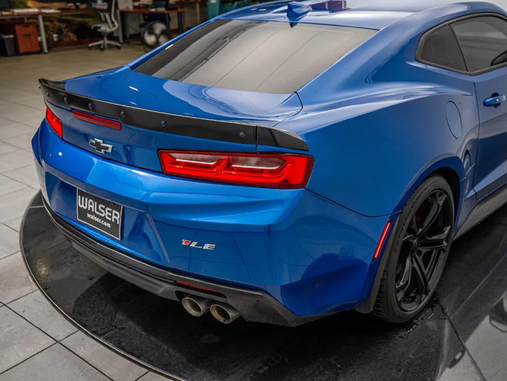 Used 2018 Hyper Blue Metallic Chevrolet SS image 17