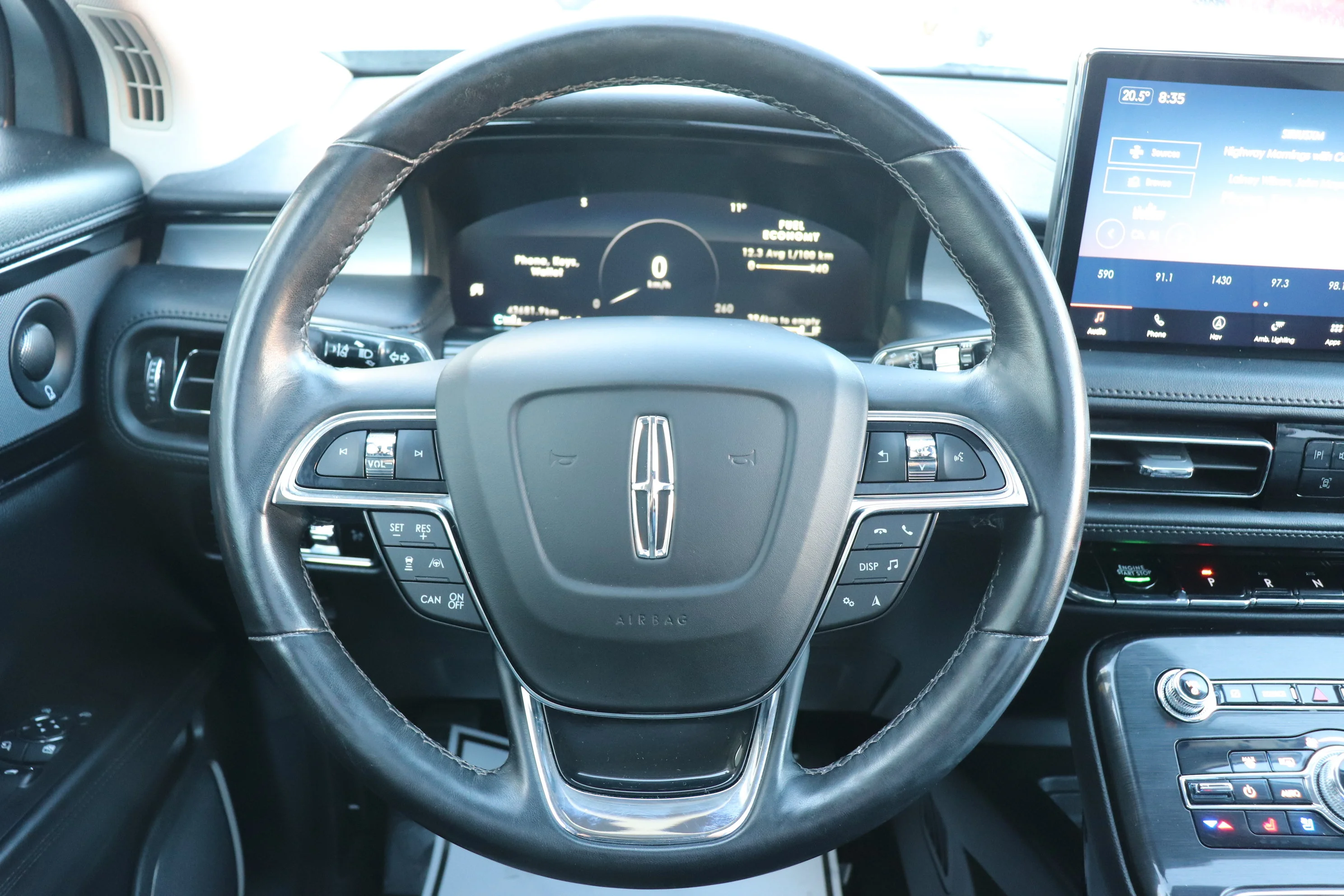 Used 2023 Silver Radiance Lincoln Reserve image 14