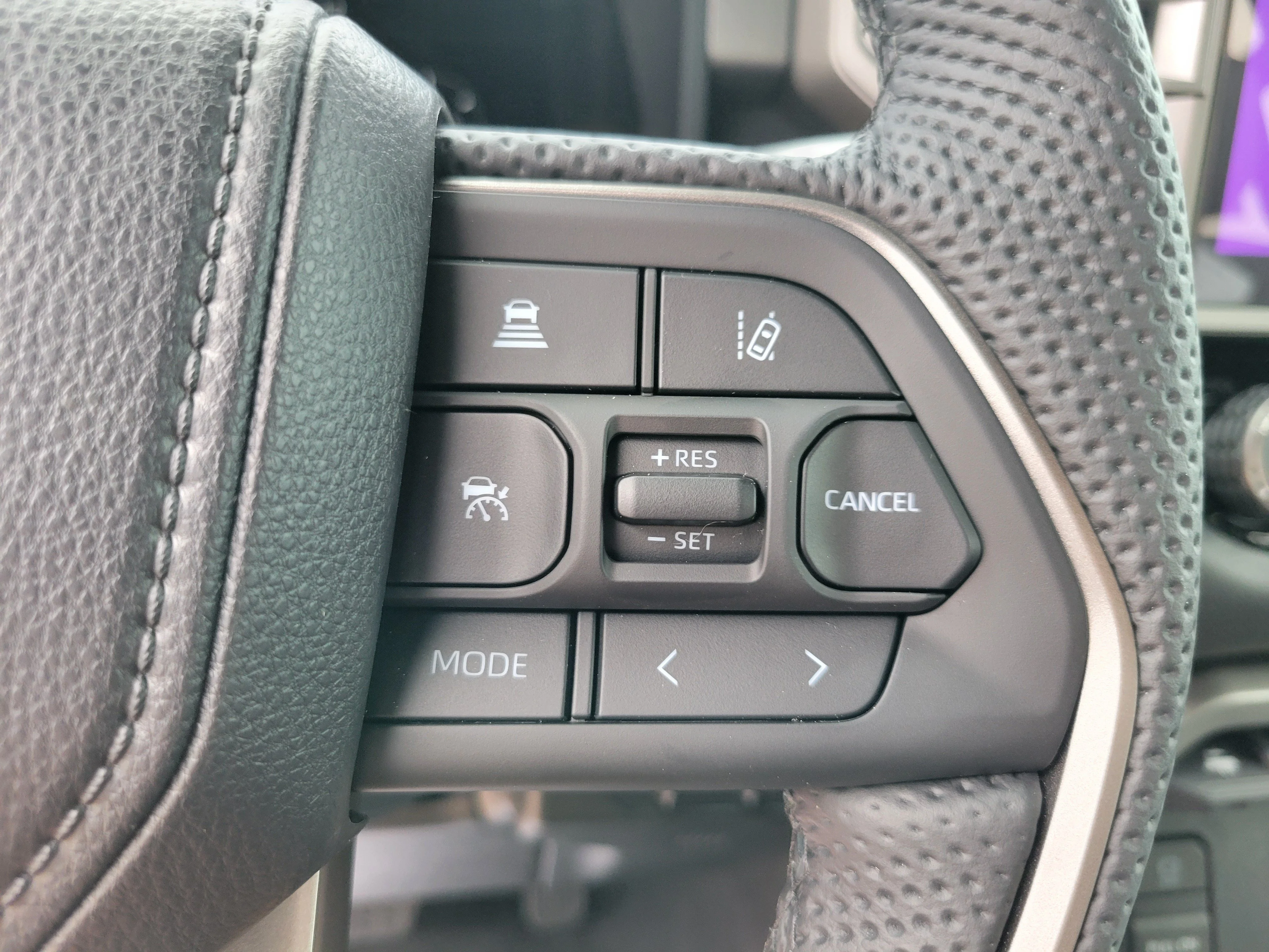2026 Toyota Tundra Limited - Photo 12
