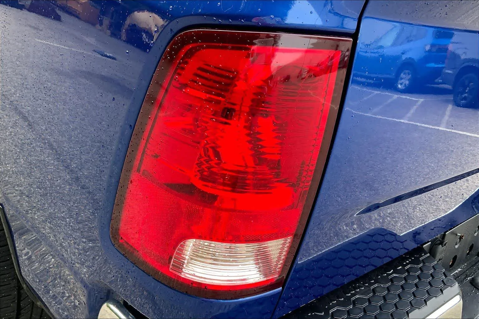 Used 2018 Blue Streak Pearlcoat Ram Tradesman image 28