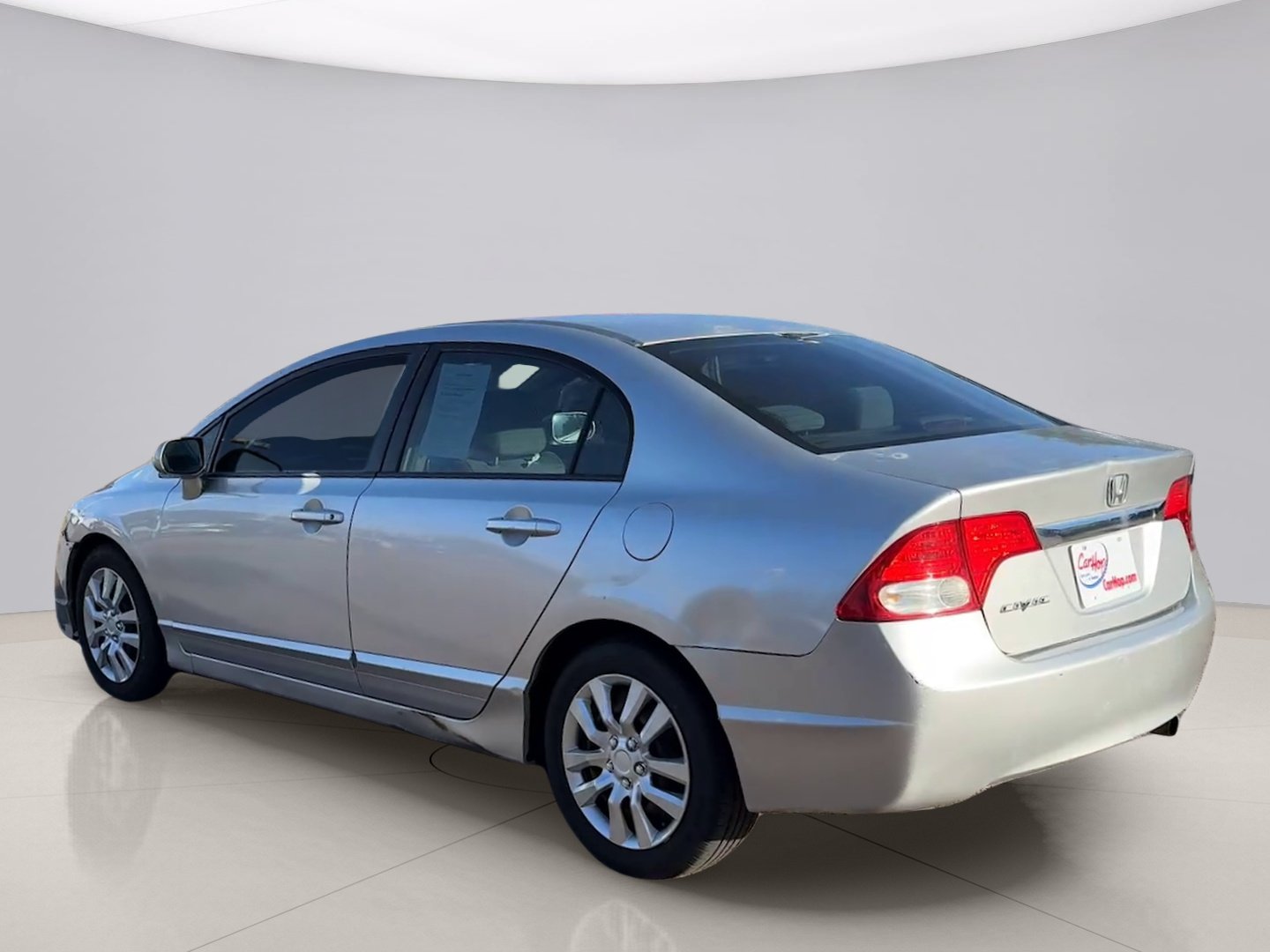 Used 2010 Silver Honda LX SEDAN image 3