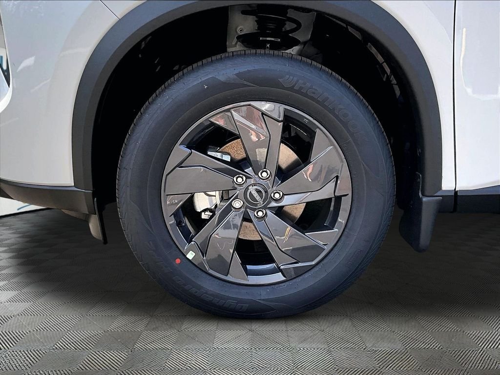 New 2026 White Nissan SV image 12
