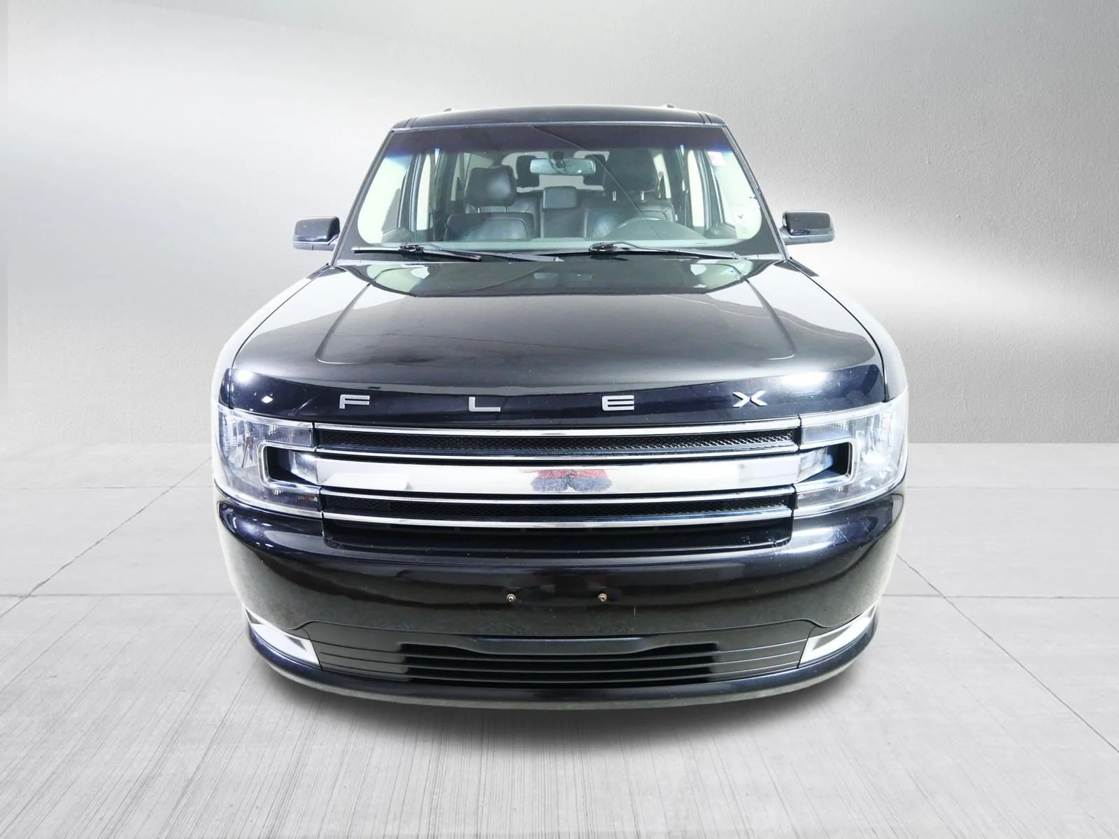 Used 2017 Shadow Black Ford SEL image 2