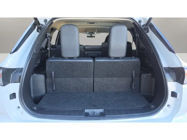 Used 2025 Black Mitsubishi SE image 14