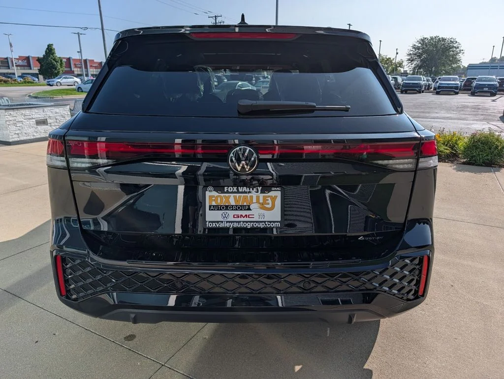 New 2026 Black Volkswagen SE R-Line Black image 5