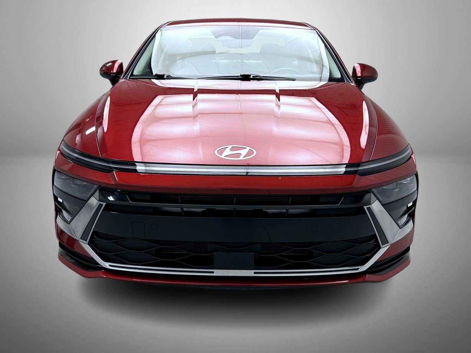 Used 2025 Red Hyundai SEL image 2