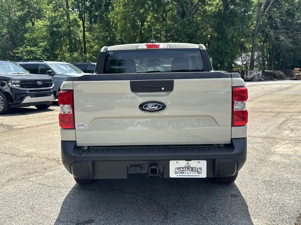 New 2025 Desert Sand Ford XLT image 6