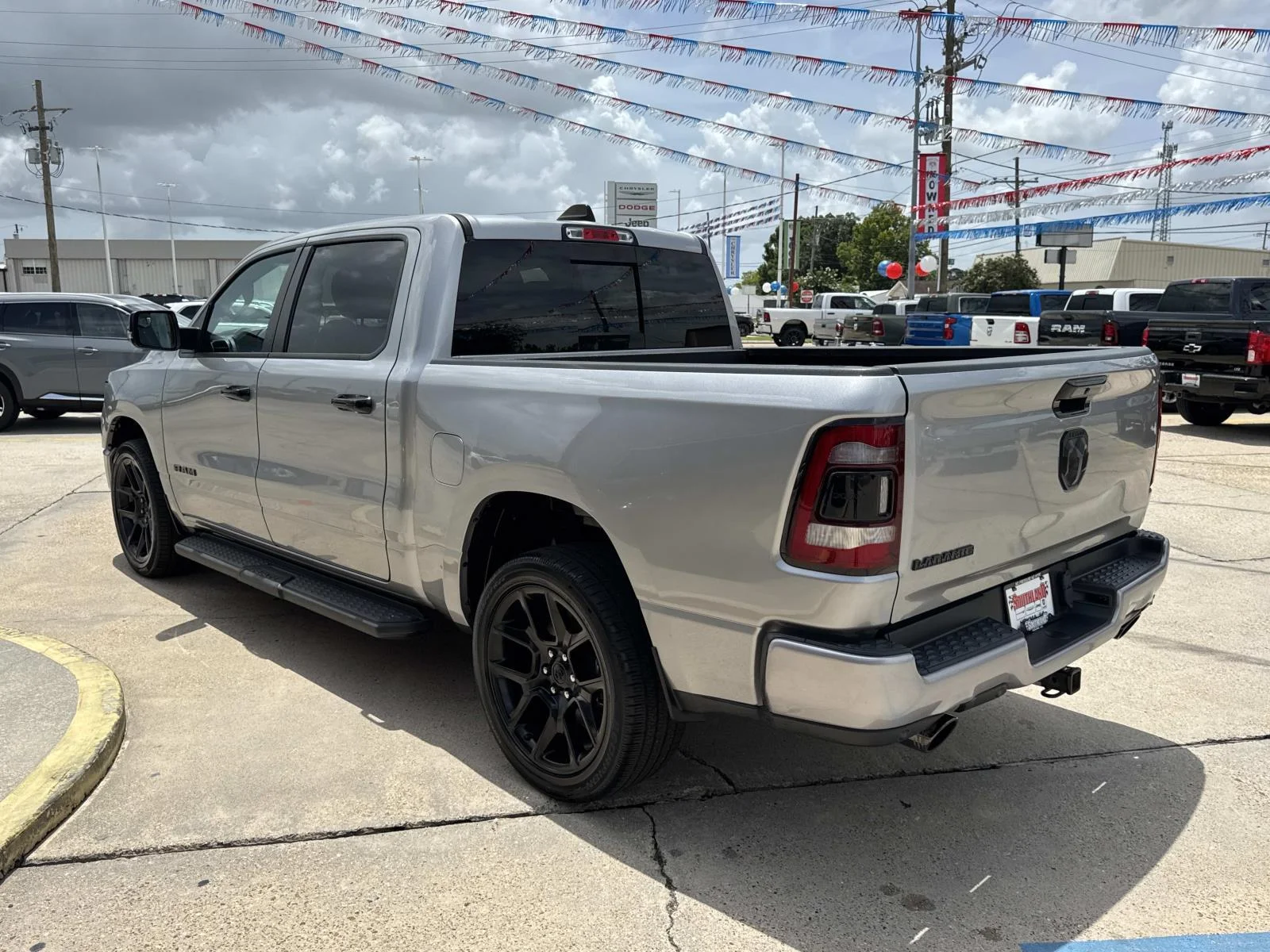 Used 2023 Billet Silver Metallic Clearcoat Ram Laramie image 5