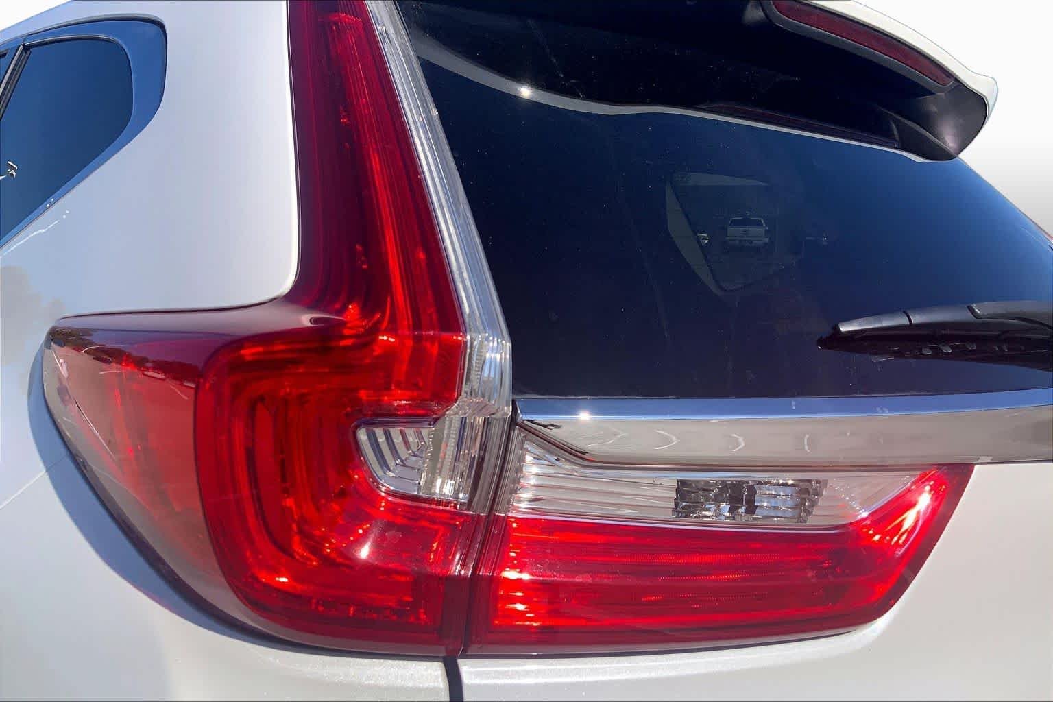 Used 2019 Platinum White Pearl Honda EX image 25