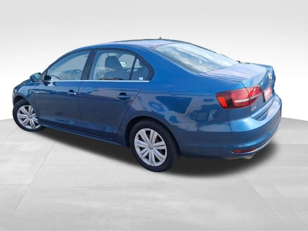 Used 2017 Blue Volkswagen 1.4T S image 16