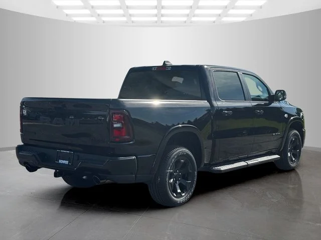 New 2026 Diamond Black Crystal Pearl-Coat Exterior Paint RAM BIG HORN image 7