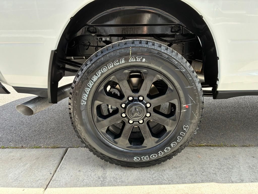 New 2026 Bright White Clear-Coat Exterior Paint RAM Laramie image 46