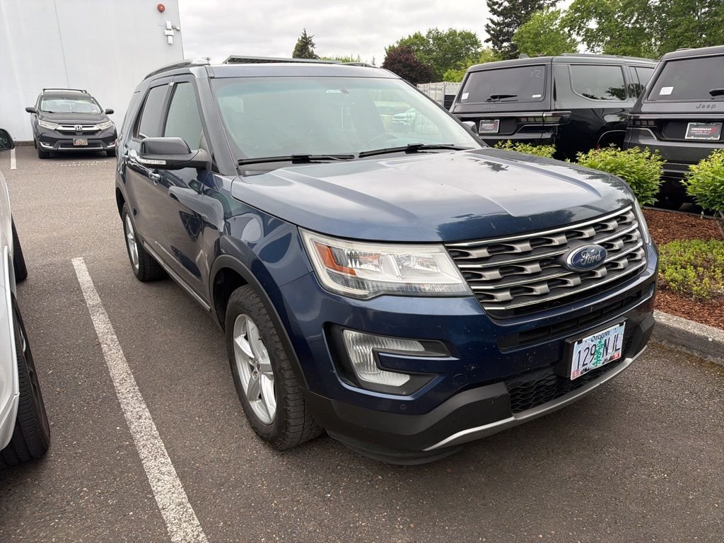 2017 Ford Explorer XLT 4WD's photo