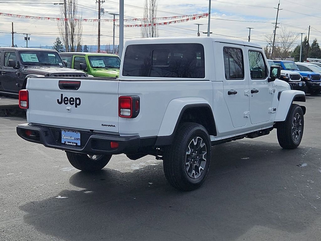 New 2026 Bright White Clear-Coat Exterior Paint Jeep Sahara image 6