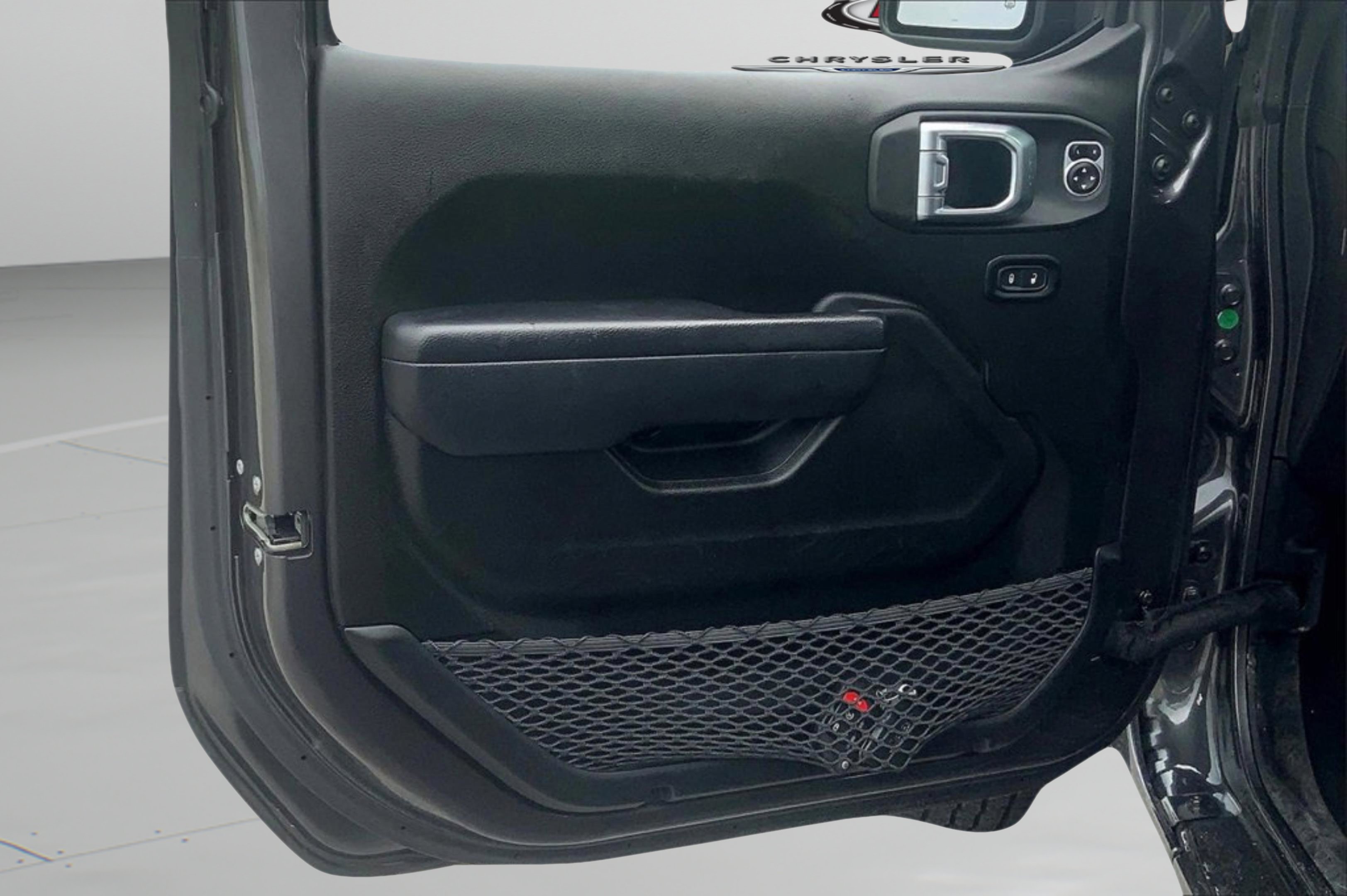 Used 2022 Granite Crystal Metallic Clearcoat Jeep  image 37