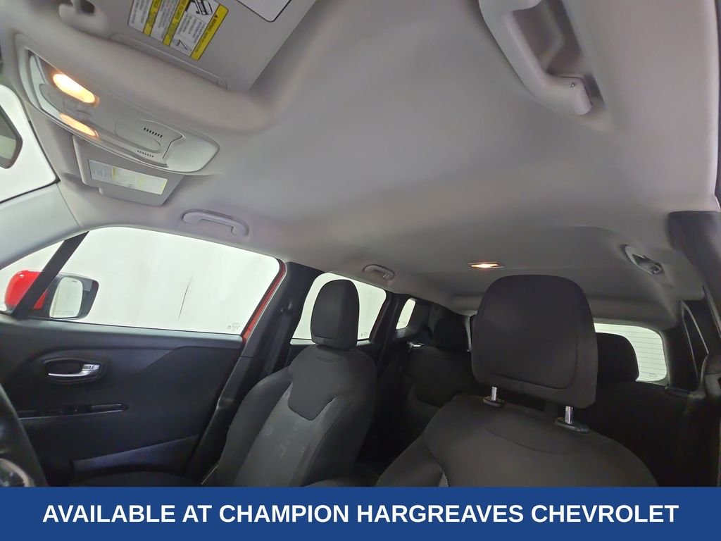 Used 2015 Colorado Red Jeep Latitude image 25