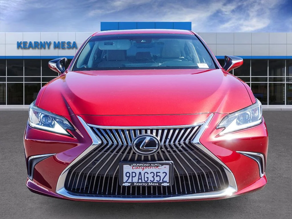 Used 2020 Red Lexus 350 image 2