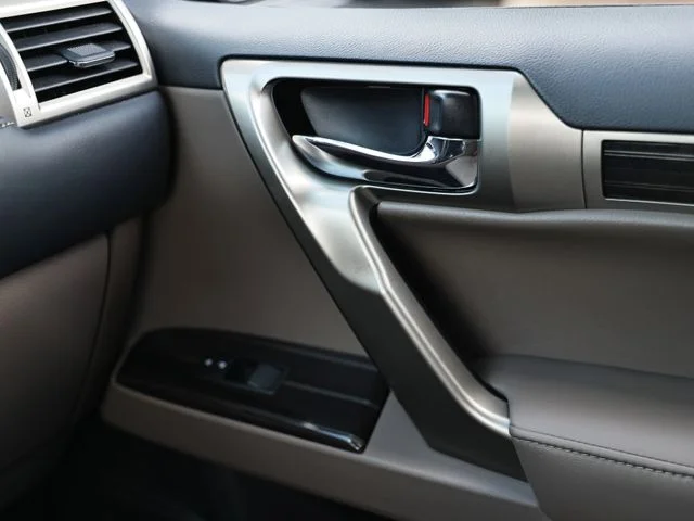Used 2020 Silver Lexus 460 image 43