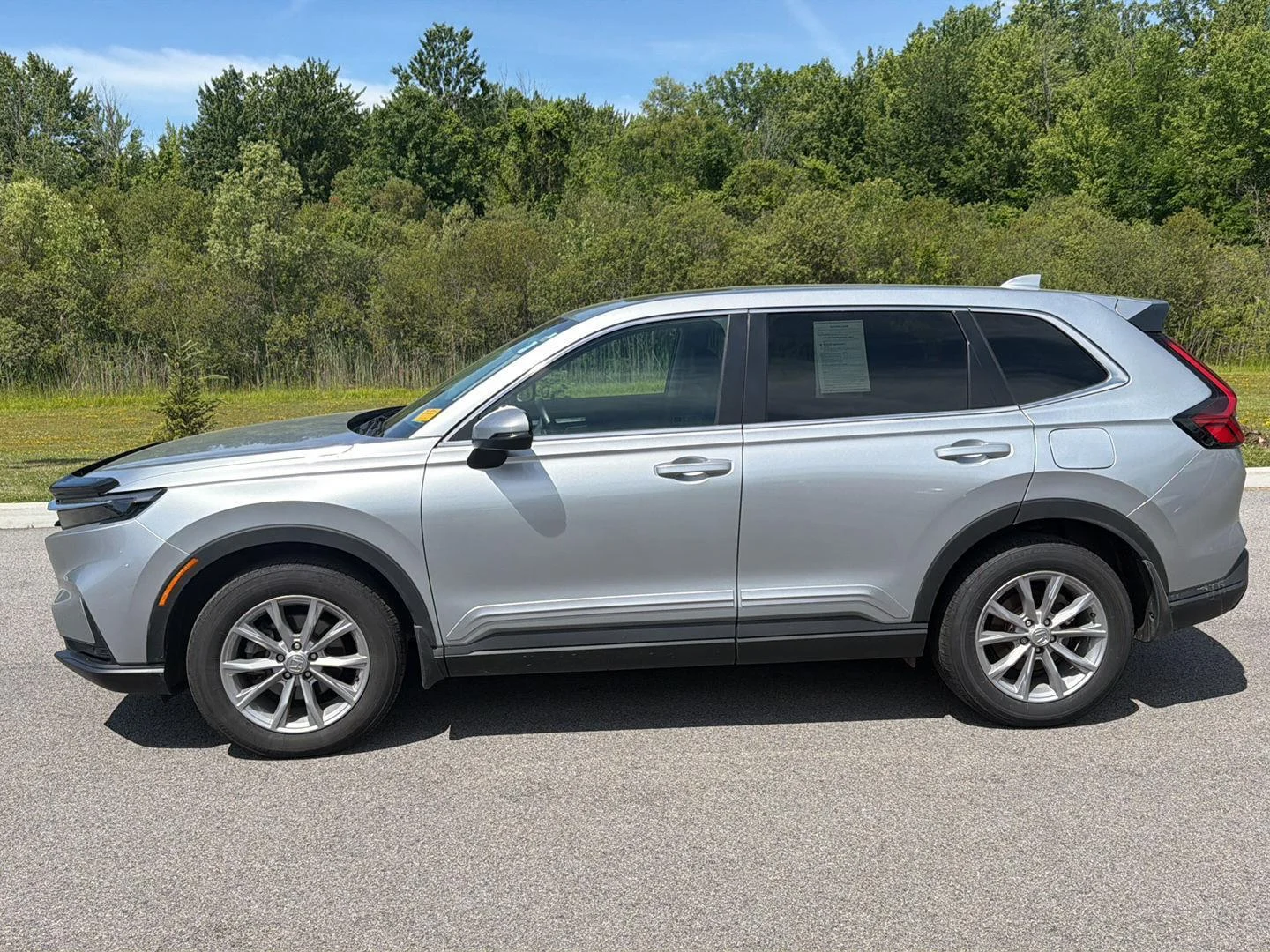 Used 2025 Solar Silver Metallic Honda EX-L image 7