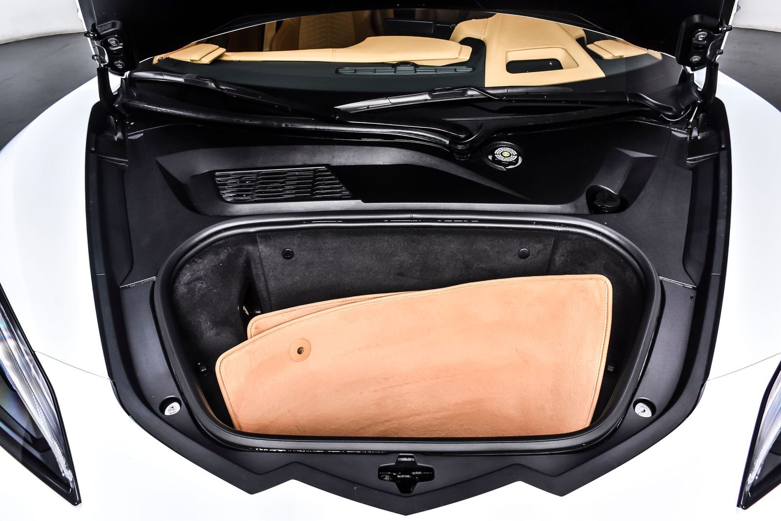 Used 2023 Arctic White Chevrolet Stingray image 11