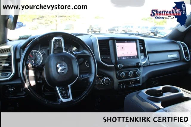 Used 2022 White Ram Big Horn/Lone Star image 12