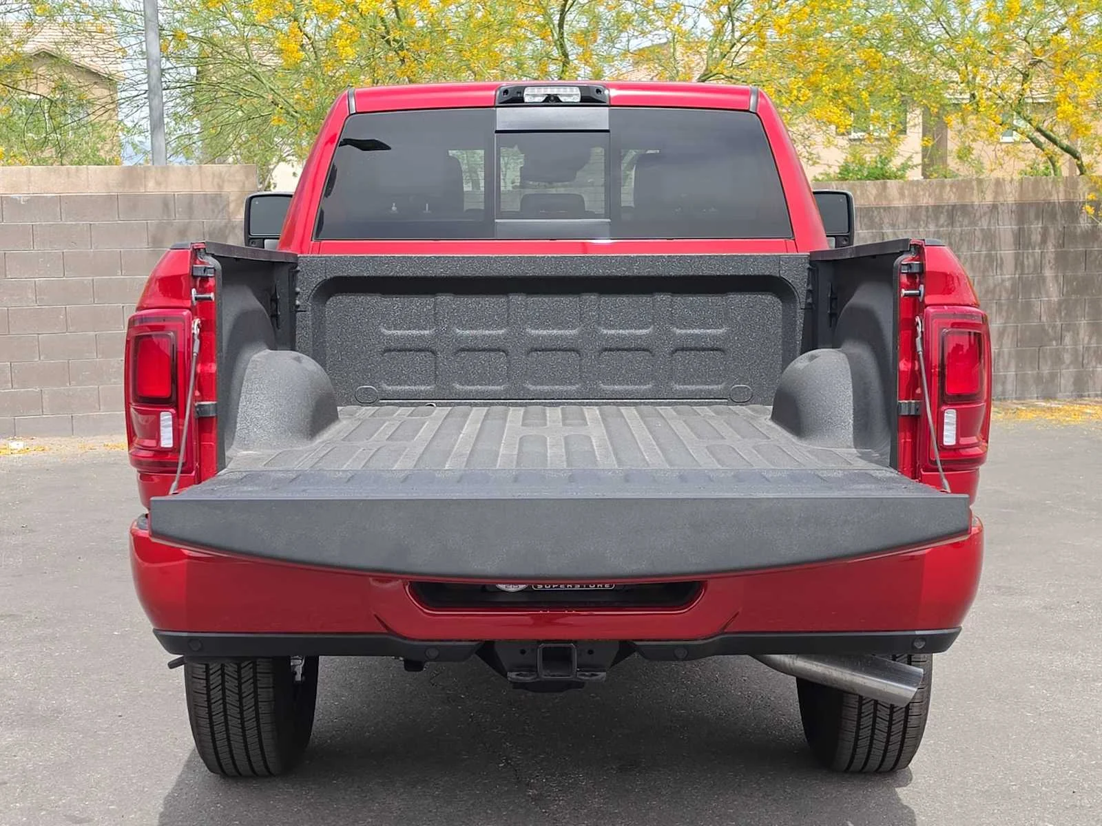 2026 RAM 3500 Laramie - Photo 23