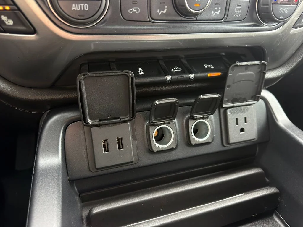 Used 2018 SILVER ICE METALLIC Chevrolet LTZ image 33