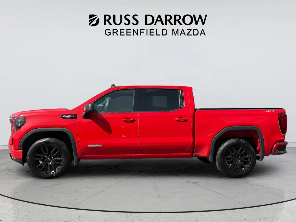 Used 2022 Red GMC Elevation image 3