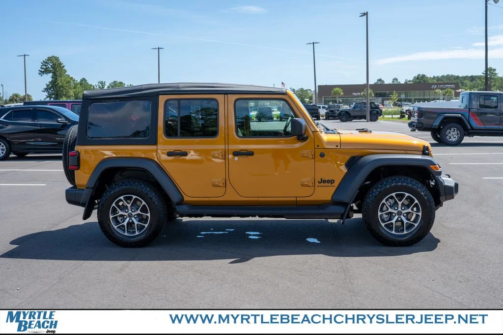 New 2026 Goldilocks Exterior Paint Jeep Sport S image 7