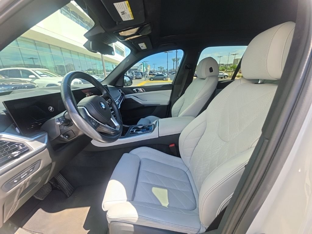 Certified Used 2024 Alpine White BMW xDrive40i image 7
