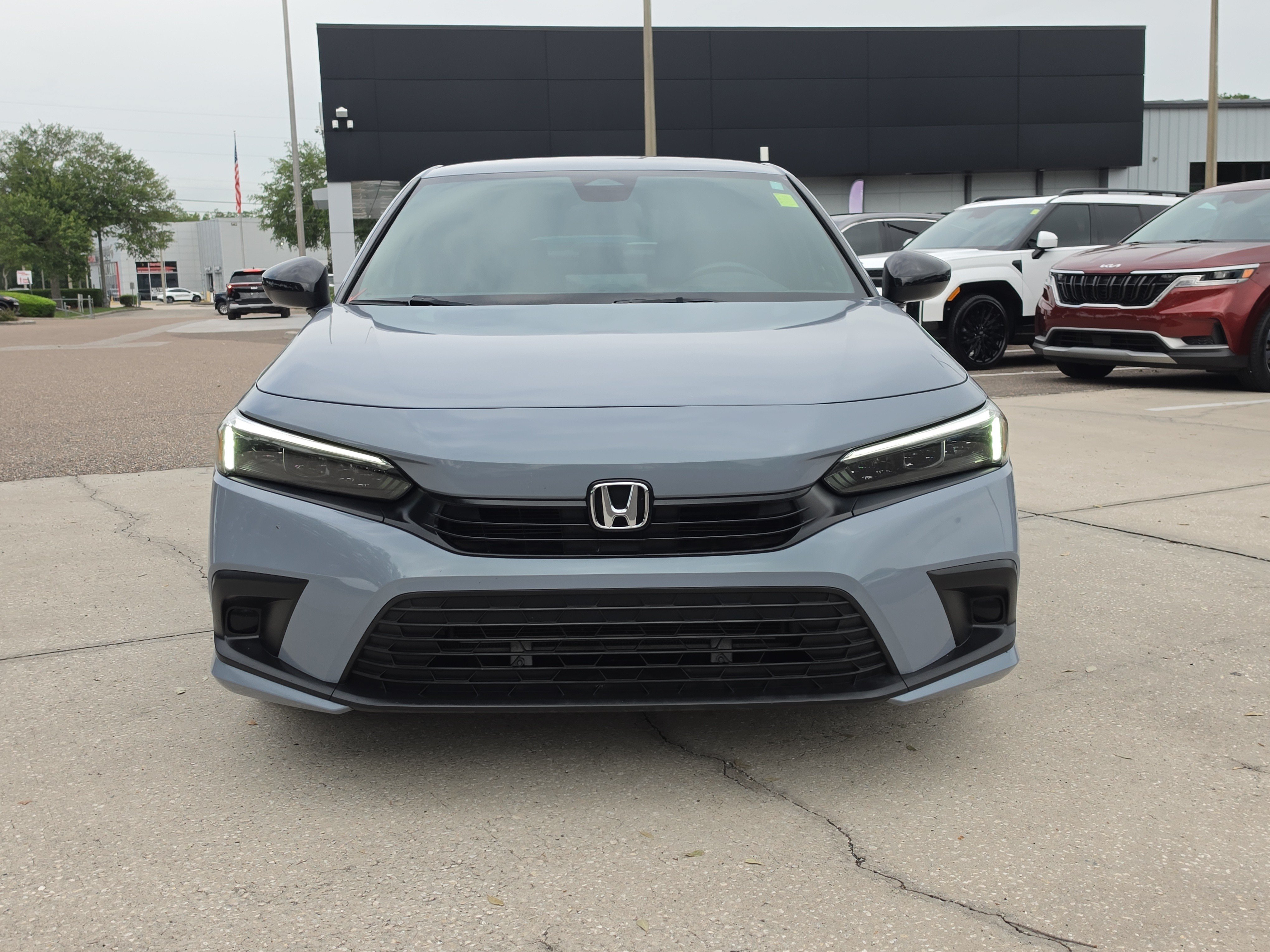 Used 2024 Morning Mist Metallic Honda Sport image 3