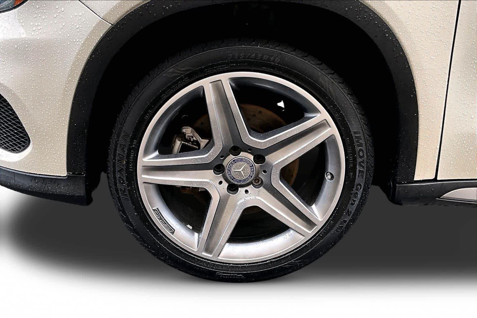 Used 2015 Cirrus White Mercedes-Benz GLA 250 image 19