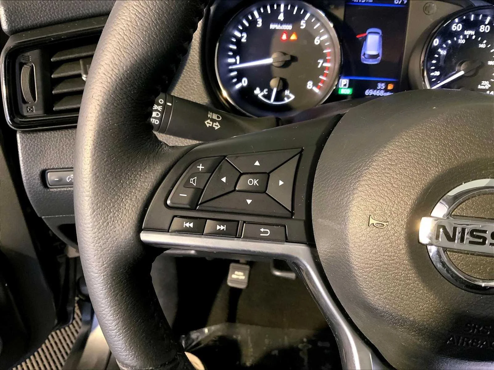 Used 2019 Gun Metallic Nissan SV image 27