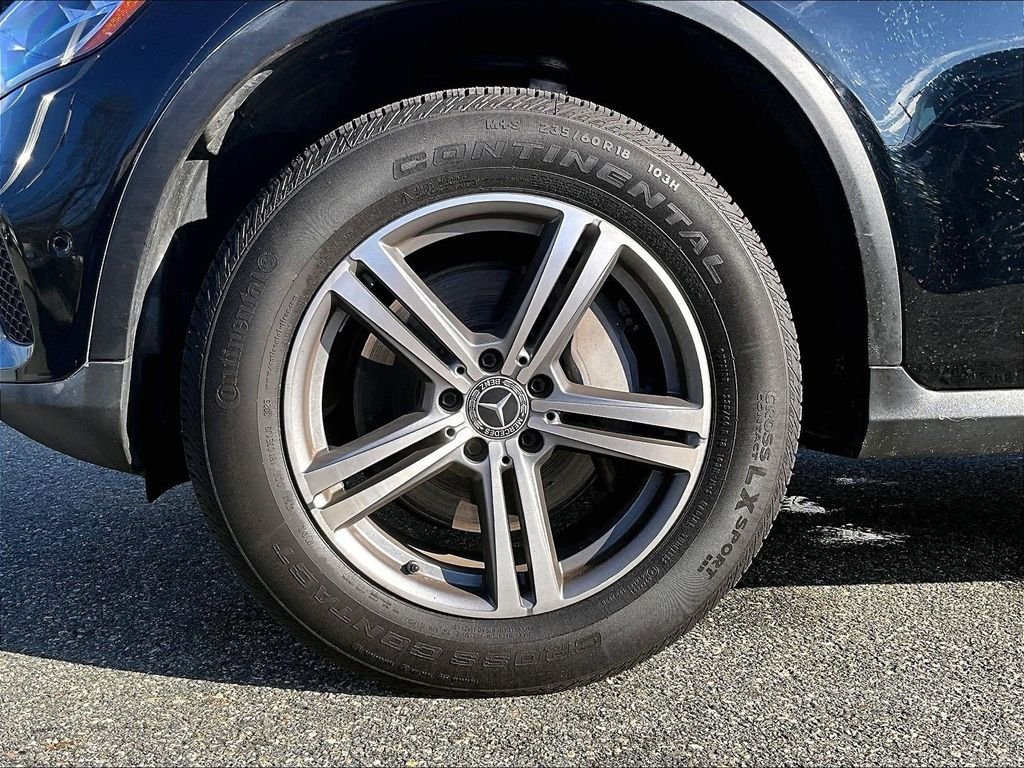 Used 2022 Black Mercedes-Benz GLC 300 image 7