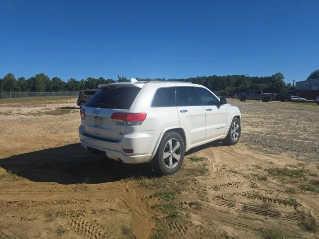 Used 2016 White Jeep Overland image 8