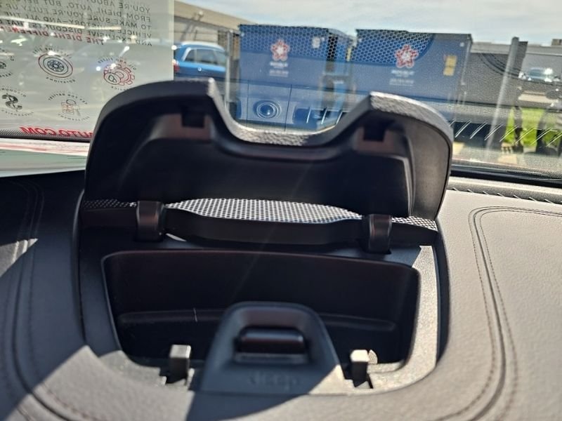 Used 2019 Red Jeep Limited image 15