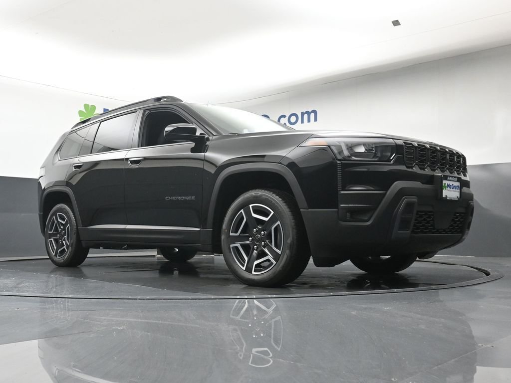 New 2026 Diamond Black Crystal Pearl-Coat Exterior Paint Jeep Laredo image 22