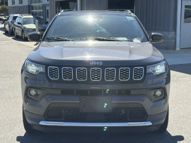 Used 2024 Gray Jeep Limited image 16